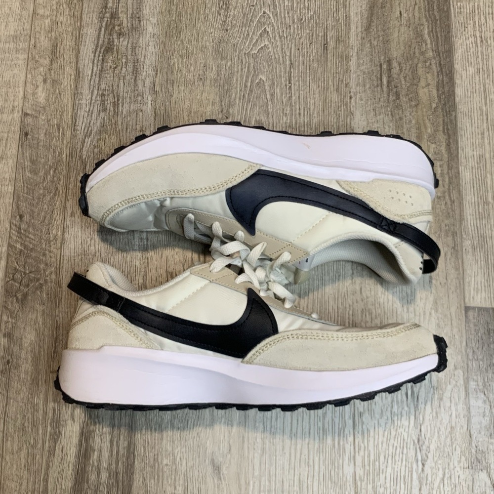 Nike Womens Waffle Debut DH9523-102 White Running Shoes Sneakers Size 11 - Picture 8 of 10